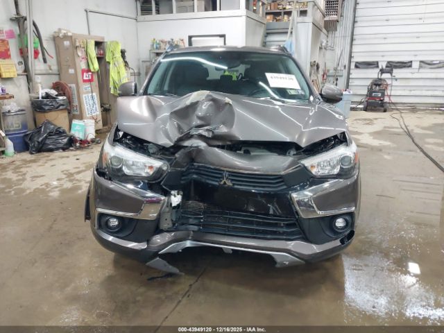 Mitsubishi Outlander 2.4 Sel Image 12