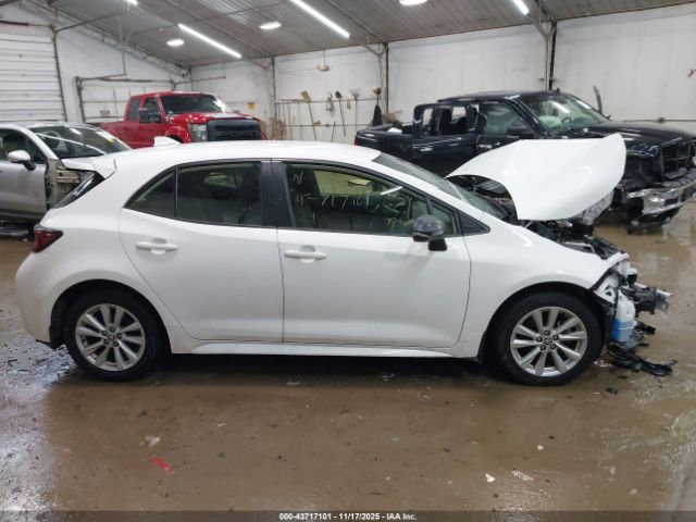 Toyota Corolla Se Image 11