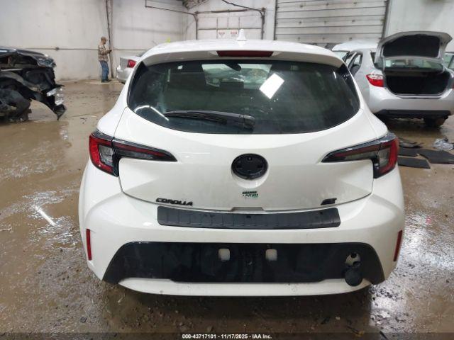 Toyota Corolla Se Image 12