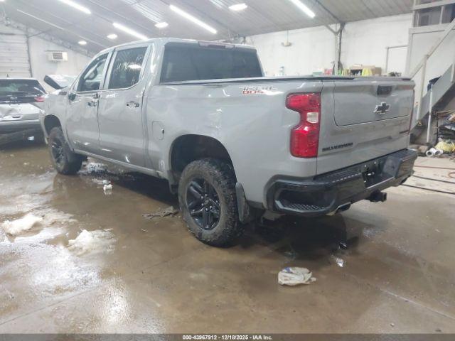 Chevrolet Silverado 1500 4wd  Short Bed Custom Trail Boss Image 12