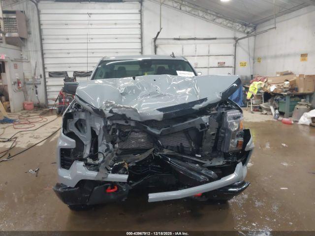 Chevrolet Silverado 1500 4wd  Short Bed Custom Trail Boss Image 6