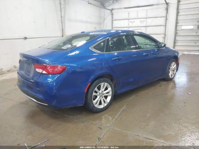 Chrysler 200 Limited Image 13