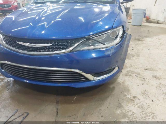 Chrysler 200 Limited Image 6