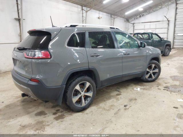 Jeep Cherokee Limited 4x4 Image 6