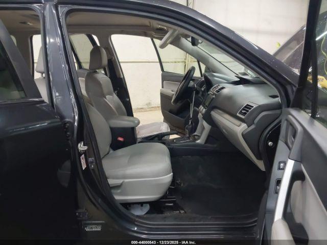 Subaru Forester 2.5i Touring Image 9
