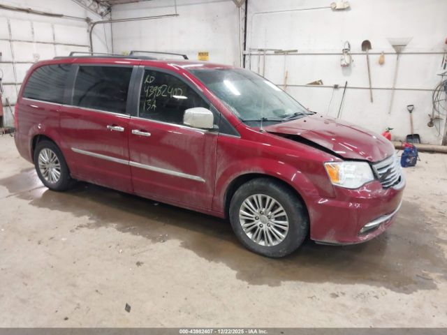 Chrysler Town & Country Touring-l Image 1