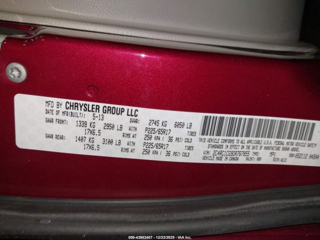 Chrysler Town & Country Touring-l Image 9