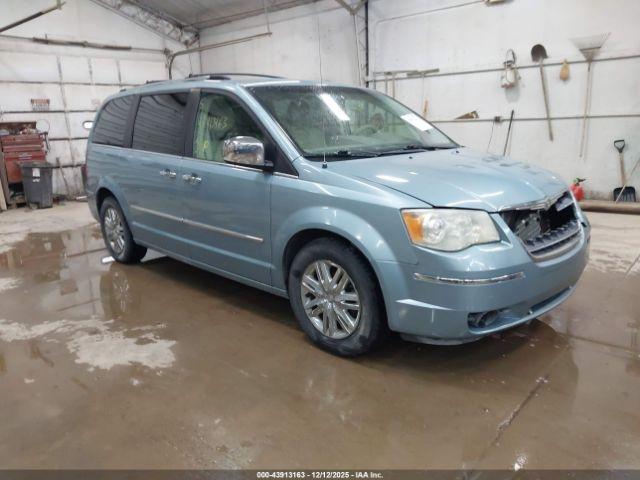  Salvage Chrysler Town & Country